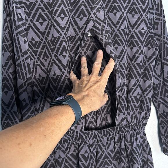 Rebecca Taylor 100% Silk Geo Dress Long Sleeve Gray Cut Out Preppy Goth Vacation - Picture 9 of 9